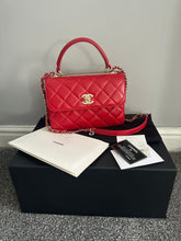 Load image into Gallery viewer, Chanel 21S Series 29 True Red Lambskin LGHW Trendy CC Flap Bag size Small
