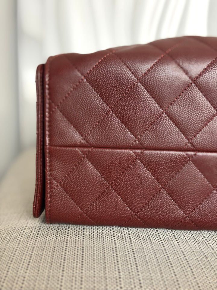 CHANEL 25A Burgundy Caviar Aged GHW 25 Hobo Bag Size SMALL