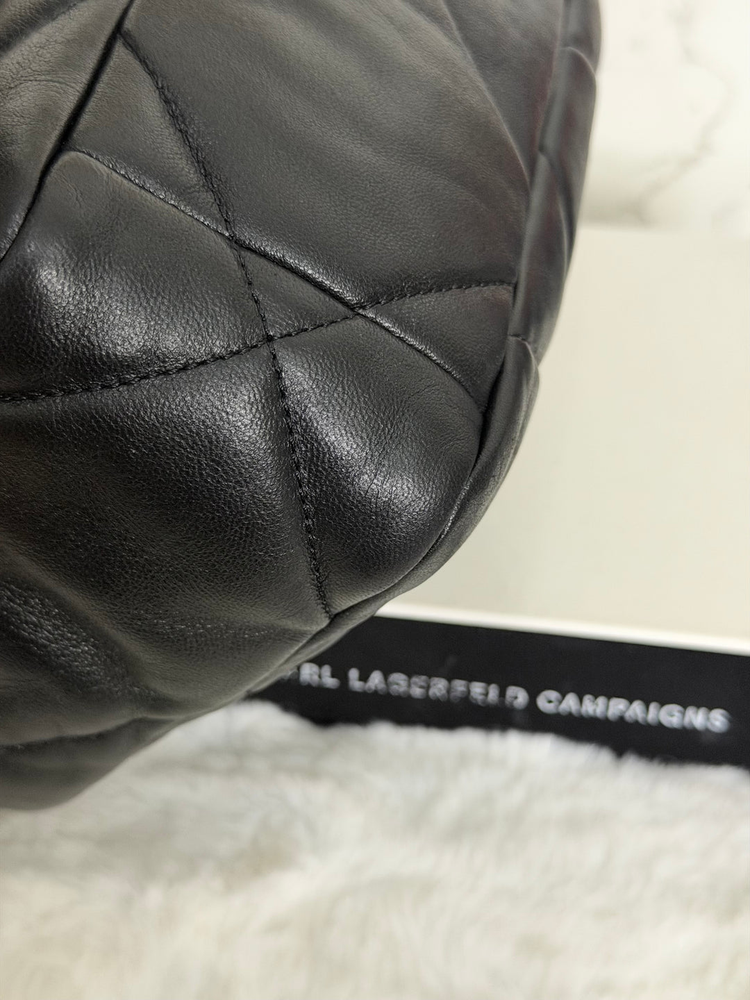 CHANEL series 31 Black Lambskin Mixed HW 19 Flap Bag size SMALL