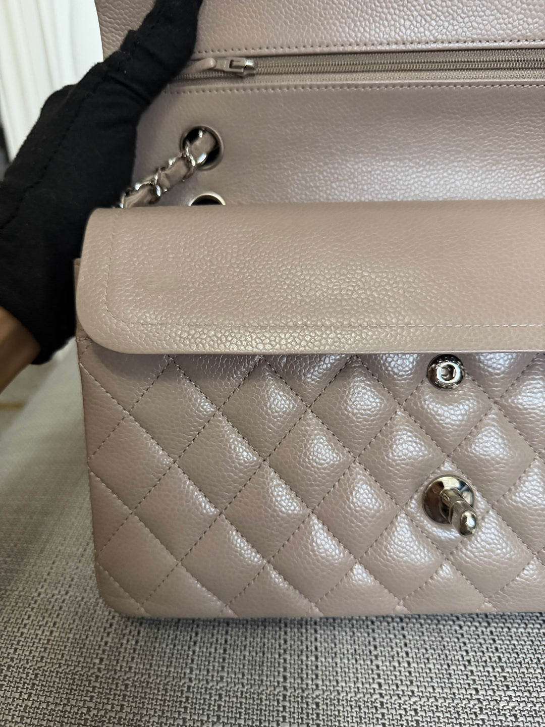 CHANEL series 20 15B Taupe Caviar SHW Medium ML Timeless Classic Double Flap Bag