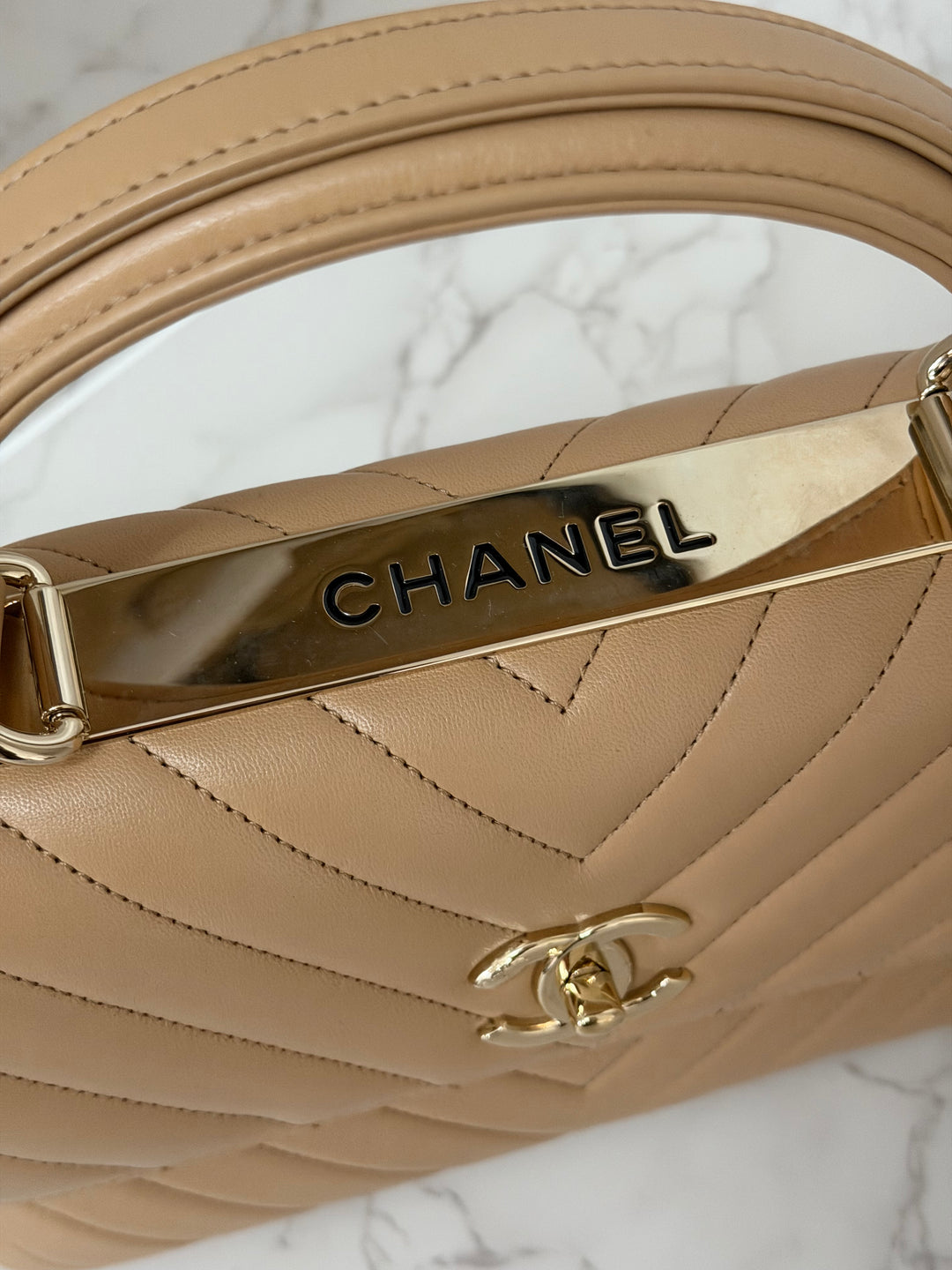 CHANEL series 27 2018 Dark Beige Lambskin LGHW Trendy CC Flap Bag size Small with Top Handle and detachable strap