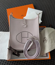 Load image into Gallery viewer, HERMES Evelyne 16 in Mauve Pearle PHW stamp W
