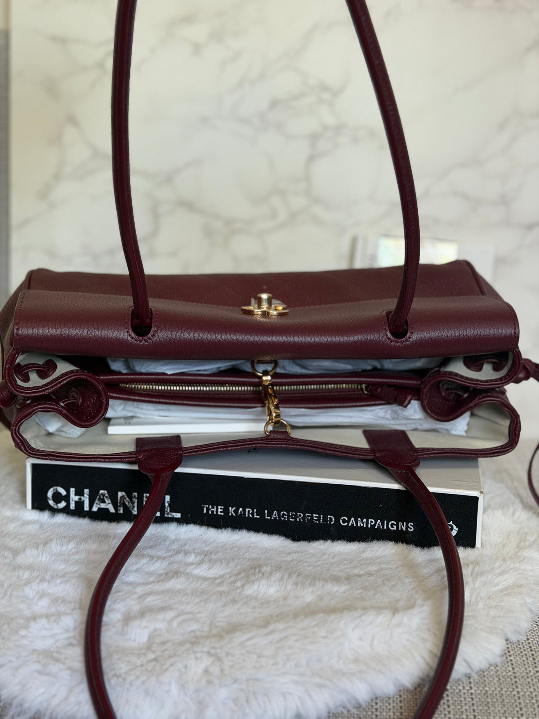 CHANEL Burgundy Caviar LGHW Urban Essentials East West Shopping Tote Bag size Small Matthieu Blazy 26S 2026
