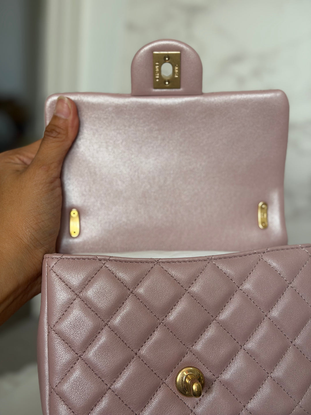 CHANEL 24P Pearly Pink Lambskin Pearl Twist Aged GHW Flap Bag 2024