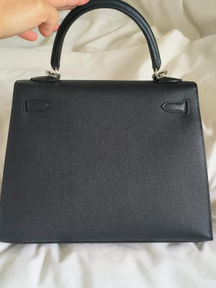 HERMÈS Kelly 25 Noir Black Epsom Leather Sellier PHW Stamp W 2025 NEW