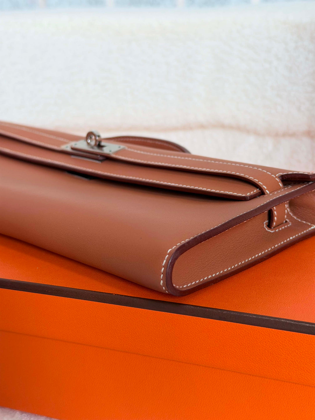 HERMÈS Kelly Cut Gold Swift Leather PHW 2014 Stamp R in []