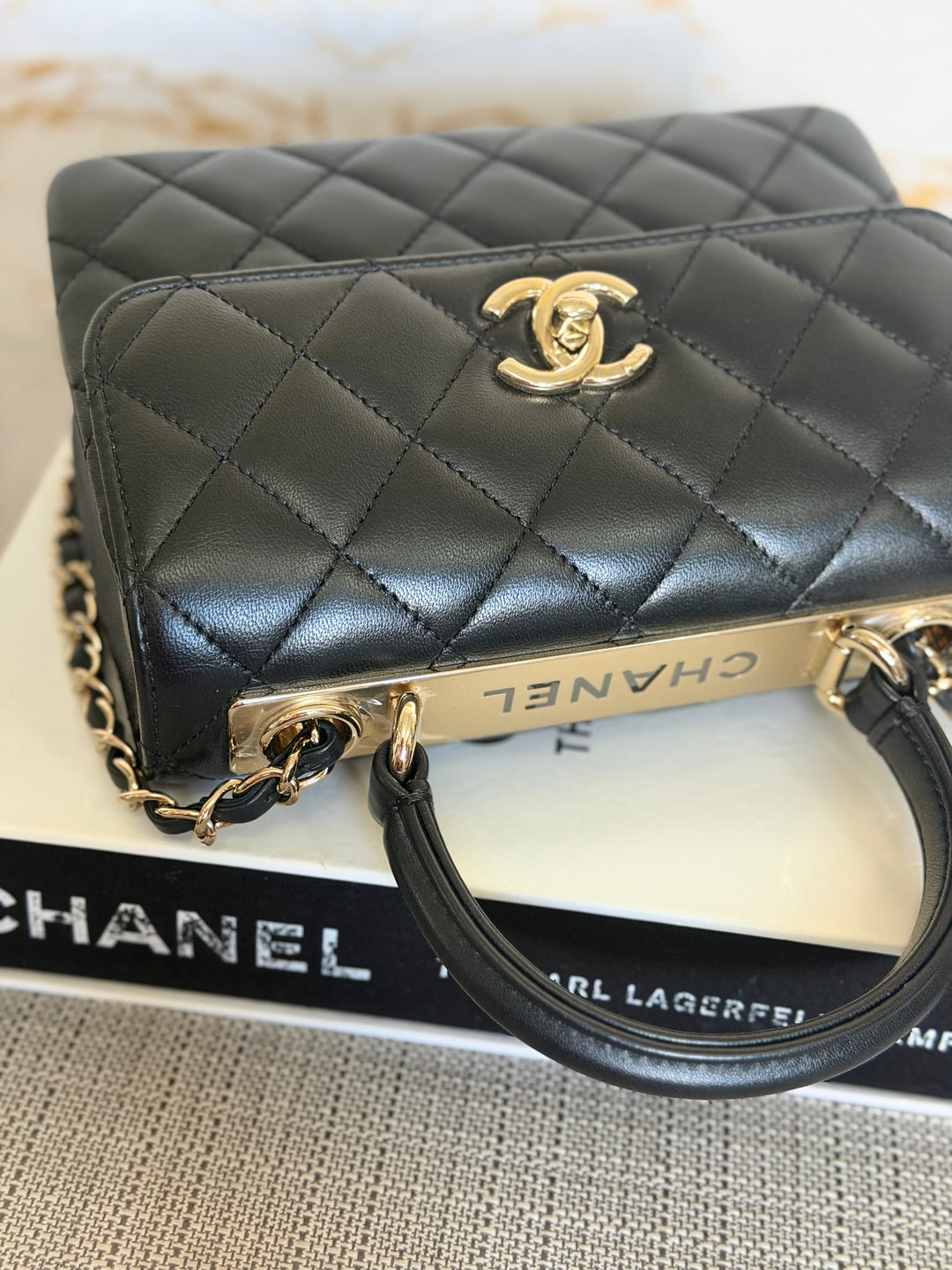 CHANEL Black Lambskin LGHW Trendy CC Flap Bag size MINI 8 inches with detachable Strap 2023/2024