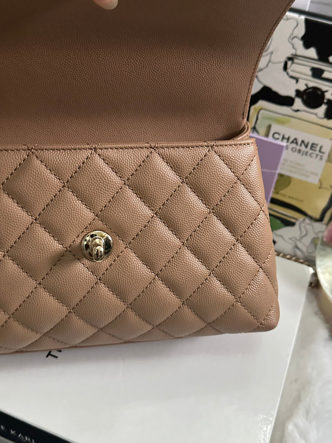 Chanel 22K Pre Fall/Winter 2022 Dark Beige Caviar LGHW Coco Handle Size Small with detachable strap