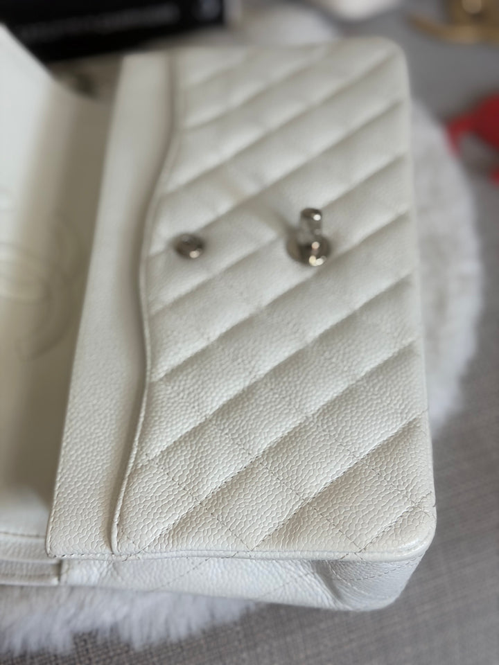 CHANEL series 12 Vintage White Caviar SHW Medium ML Timeless Classic Double Flap Bag 2009