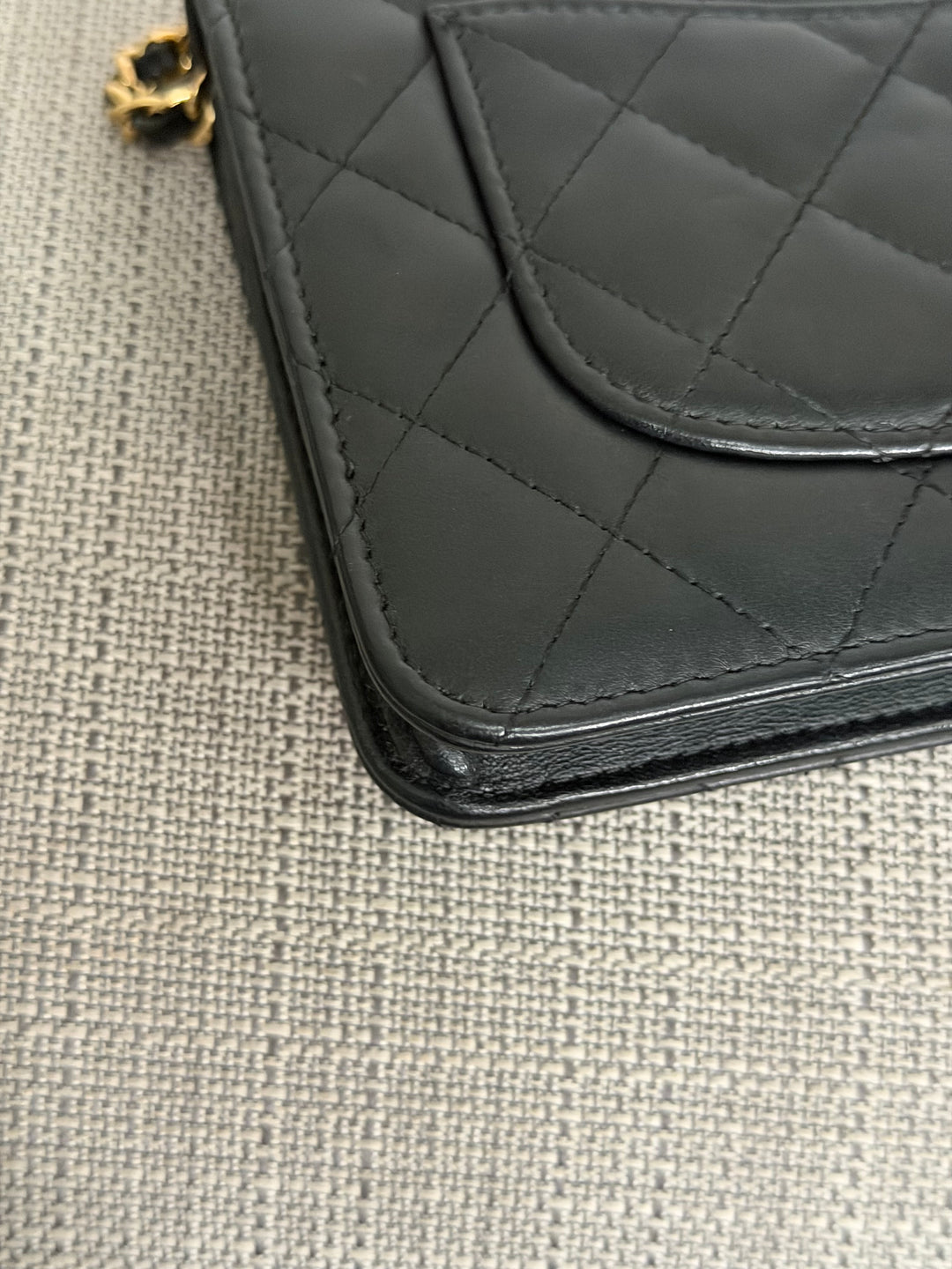 CHANEL series 25 2018 Black Lambskin LGHW Classic Wallet On Chain (WOC)
