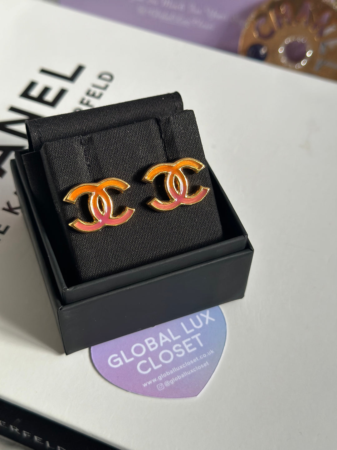 Chanel 23C Ombré Pink and orange Gold tone earrings