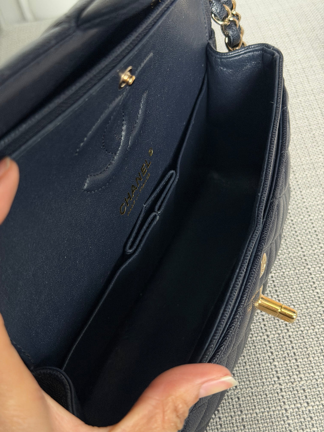 CHANEL series 30 Dark Navy Caviar LGHW Small Timeless Classic Double Flap Bag 2020