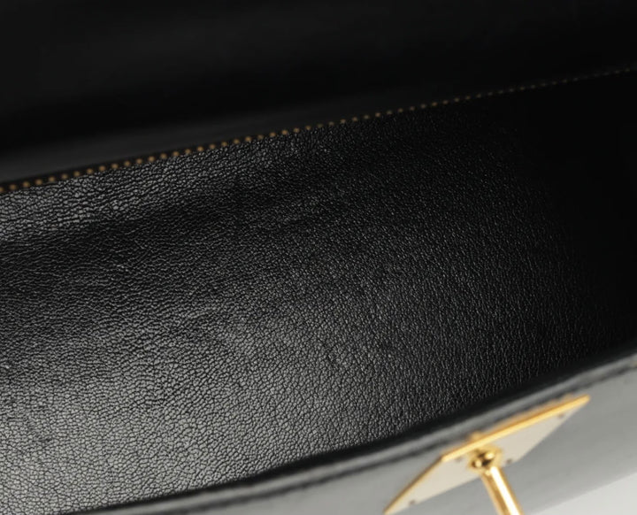 WA/Email to purchase only- HERMÈS Kelly 28 Vintage in Black 89 Noir 89 Box Leather GHW Stamp U in circle 1991