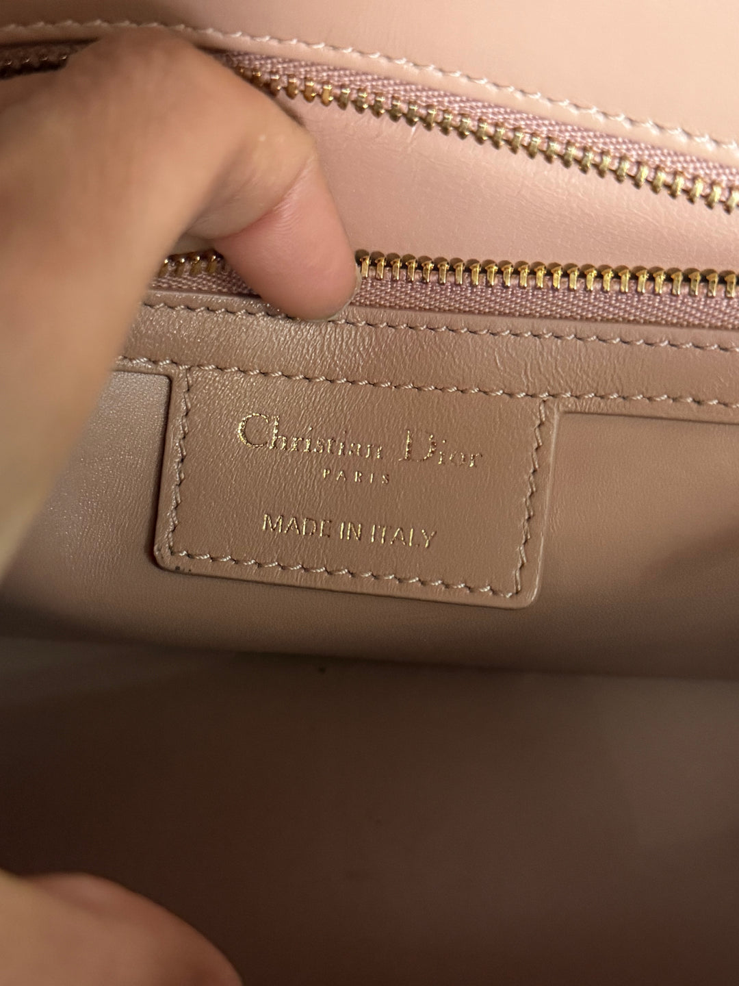 Dior Caro Flap Bag in Rose De Ven Calfskin GHW Medium 25 cms