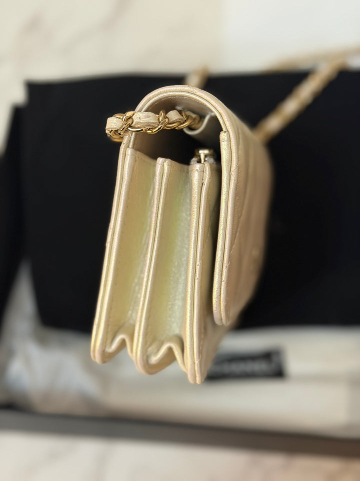 CHANEL series 31 20B Ivory Calf Skin LGHW Mini Wallet on Chain (WOC) 6 inches