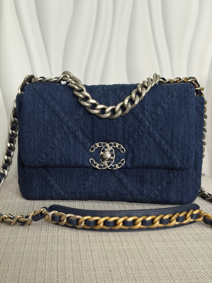 CHANEL 19 size Small Dark Denim SHW Flap Bag with Top Handle