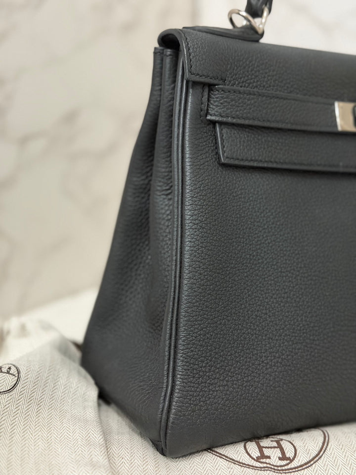 HERMES Noir Black Togo Leather with Palladium Hardware Kelly 28 Retourne Bag Stamp R 2014