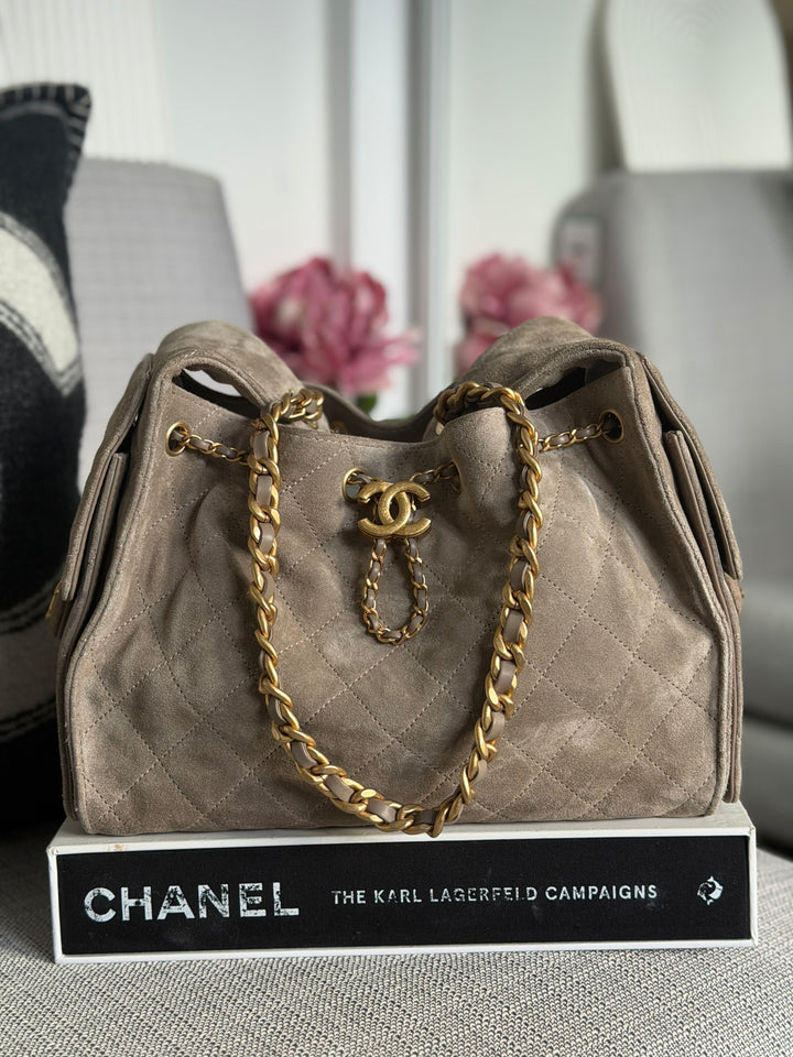 CHANEL Grey Suede 25 Hobo Bag size SMALL aged GHW 2025/2026