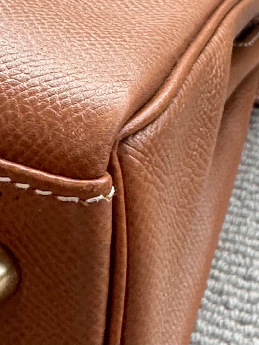 Hermes Gold Retourne Courcheval Leather GHW Vintage Stamp A in Sq (1997) Kelly 28