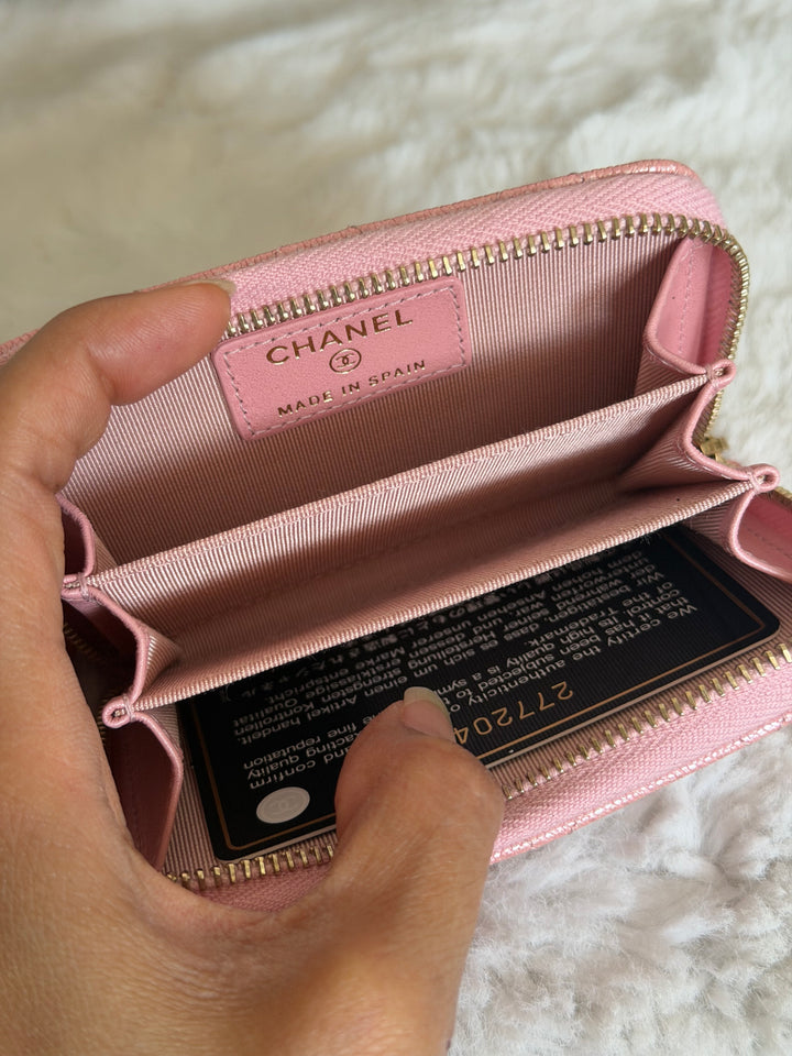CHANEL 19S iridescent pink caviar LGHW Zippy Coin Purse series 27 2019