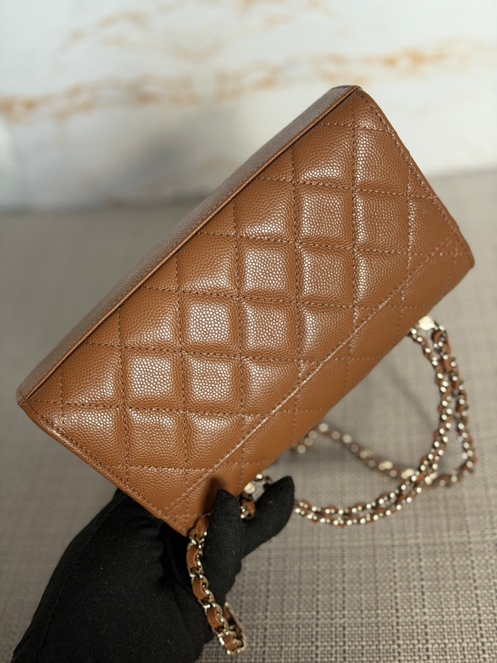 CHANEL 26P Brown Caviar LGHW Top Handle Vanity 2026