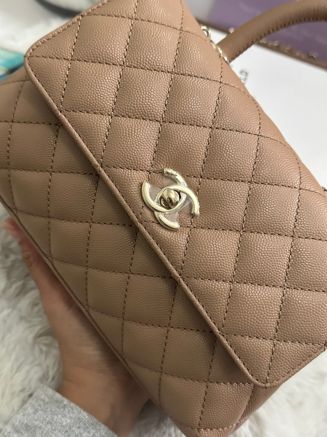 Chanel 22K Pre Fall/Winter 2022 Dark Beige Caviar LGHW Coco Handle Size Small with detachable strap