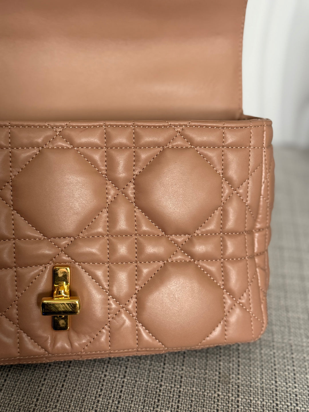 Dior Caro Flap Bag in Rose De Ven Calfskin GHW Medium 25 cms
