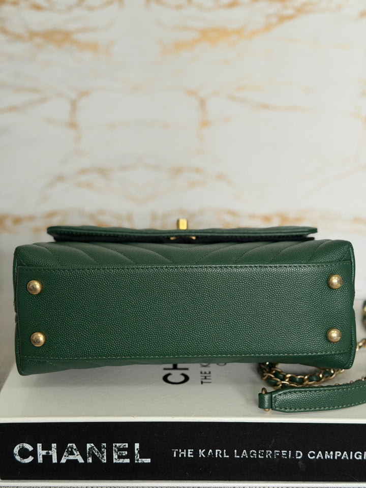 CHANEL series 26 Forrest Dark Green Caviar Chevron Aged GHW Coco Handle Size SMALL 24 cms 2018