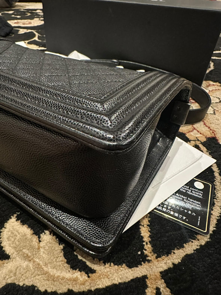 CHANEL series 20 2014/2015 Black Caviar Ruthenium Hardware Old Medium Le Boy Flap Bag