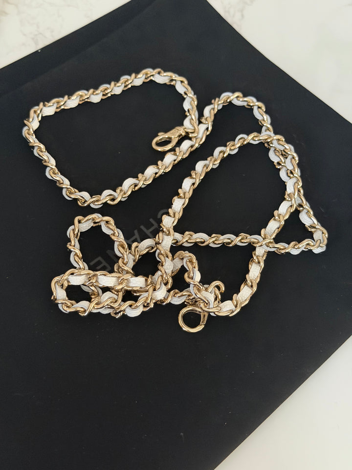 CHANEL 26C White Caviar LGHW Long Vanity with Detachable Chain