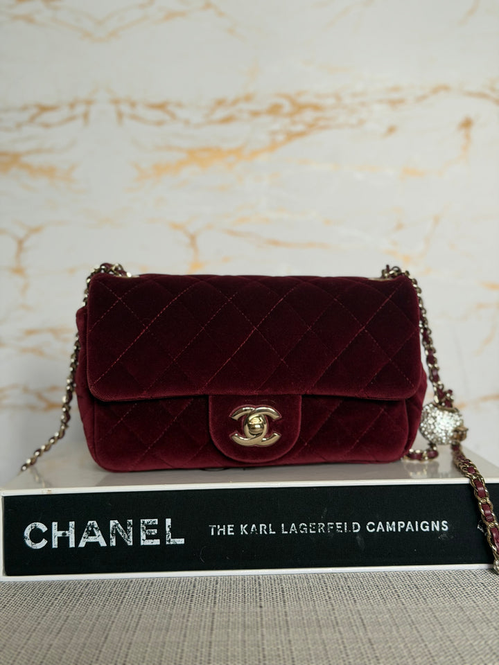 CHANEL series 31 Burgundy Dark Red Velvet Crystal Pearl Crush Adjustable Strap Mini Rectangular Flap Bag 2020/2021