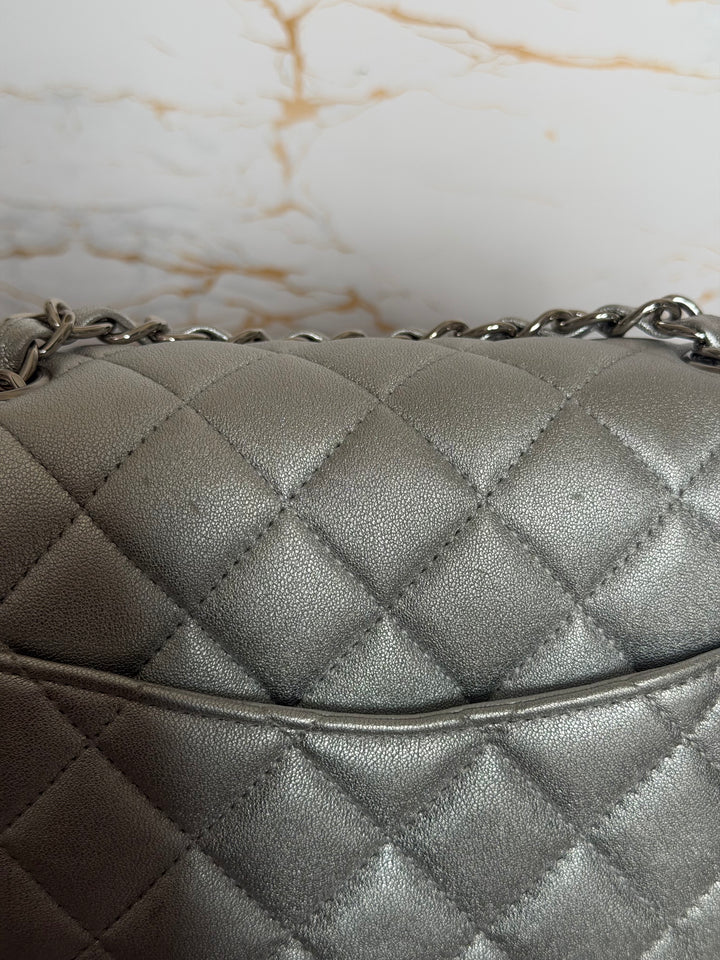 CHANEL Metallic Silver Lambskin SHW Square Mini Flap Bag 2021 21P collection series 31