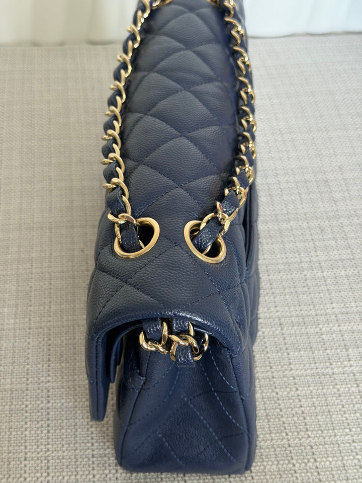CHANEL series 29 20C Navy Caviar Medium ML Timeless Classic Double Flap Bag 2019/2020