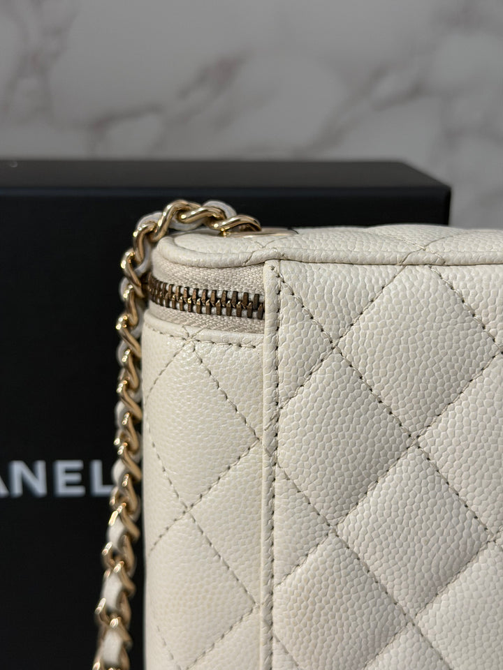 CHANEL White Caviar LGHW Vanity with Chain