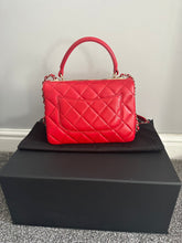 Load image into Gallery viewer, Chanel 21S Series 29 True Red Lambskin LGHW Trendy CC Flap Bag size Small
