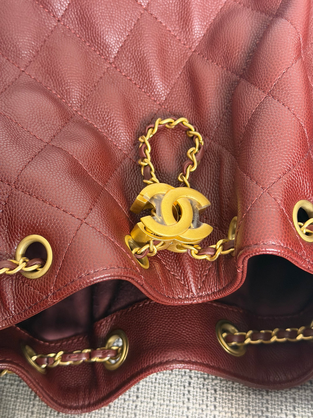 CHANEL 25A Burgundy Caviar Aged GHW 25 Hobo Bag Size SMALL