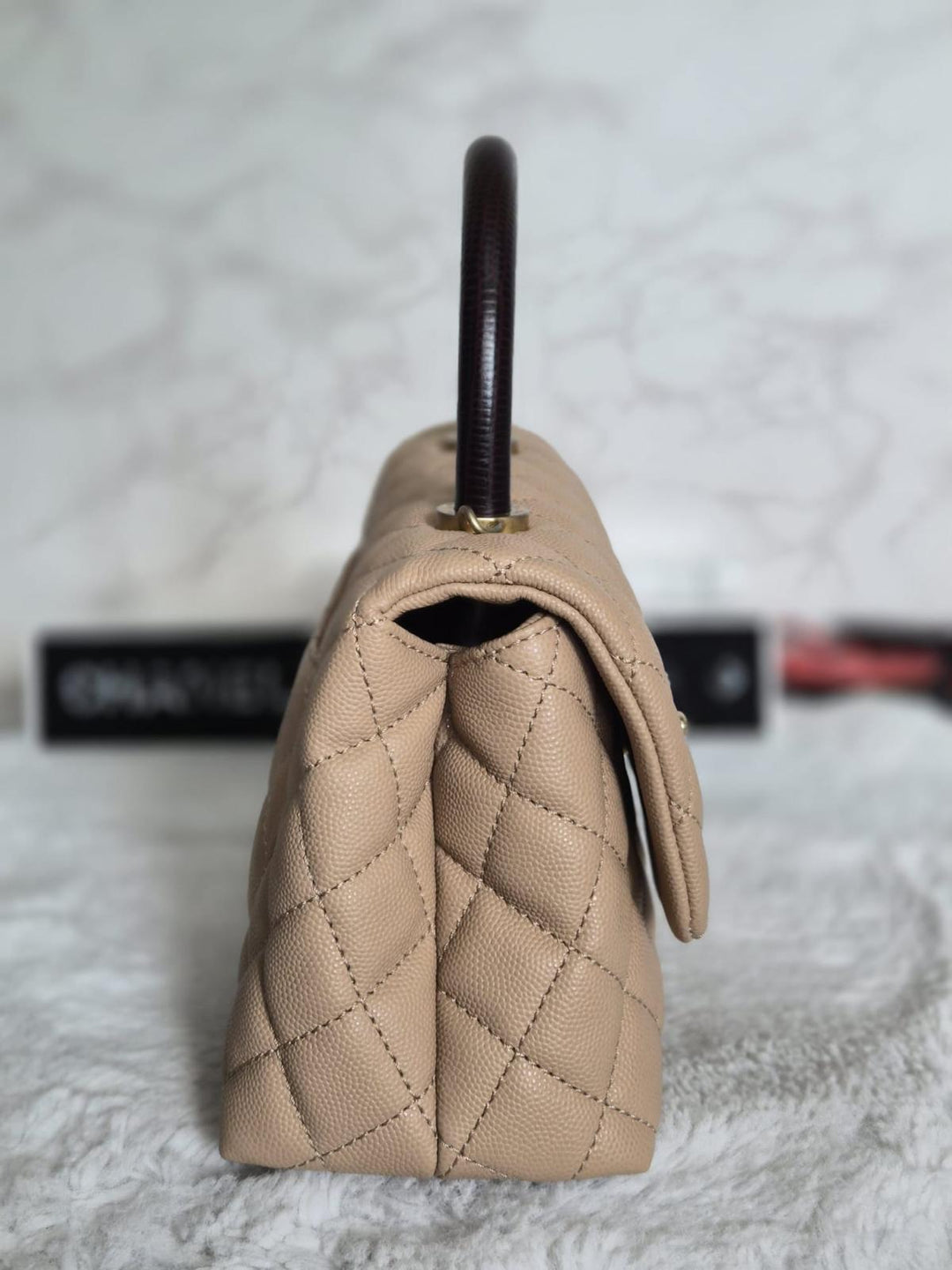 CHANEL series 29 Beige Caviar Aged GHW Deep burgundy Lizard Handle Coco Handle size Small 2019/2020