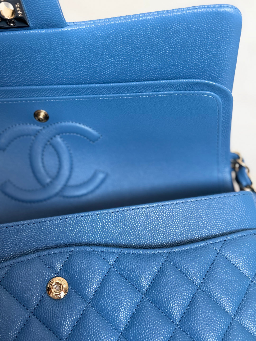 Chanel series 30 2020 Blue Caviar LGHW Medium ML timeless Classic double Flap Bag