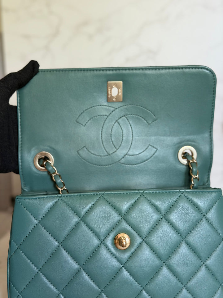 CHANEL series 26 Green Lambskin LGHW Small Trendy CC Top Handle Flap Bag 2018