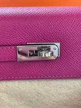 Load image into Gallery viewer, Hermes Kelly 25 Rose pourpre Epsom Leather palladium hardware stamp A (2017)
