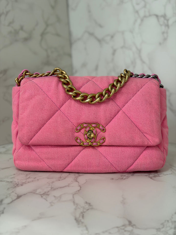 CHANEL 21S 2021 series 31 Pink Denim 19 size Small Flap Bag