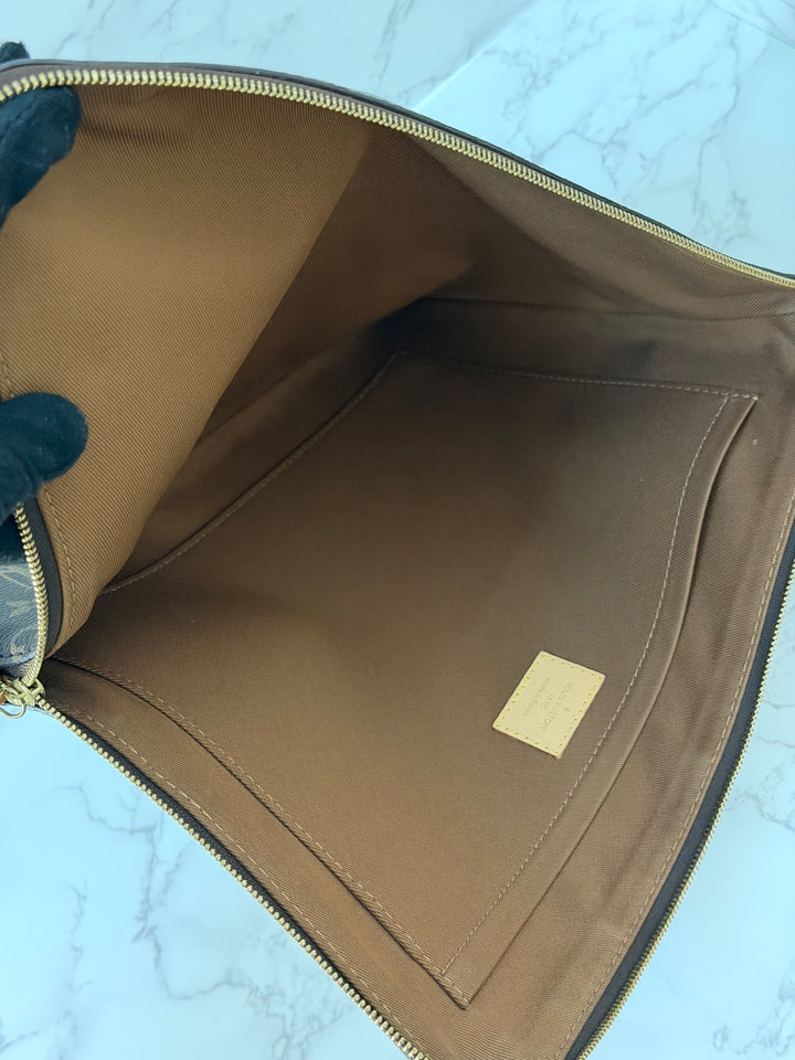 LOUIS VUITTON LV Monogram Canvas Laptop Case fits 13 inches screen