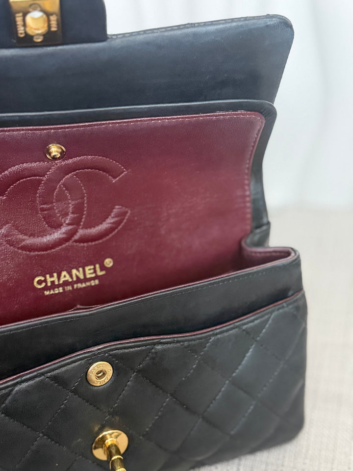 CHANEL Vintage series 11 Black Lambskin 24K GHW Small Timeless Classic Double Flap Bag