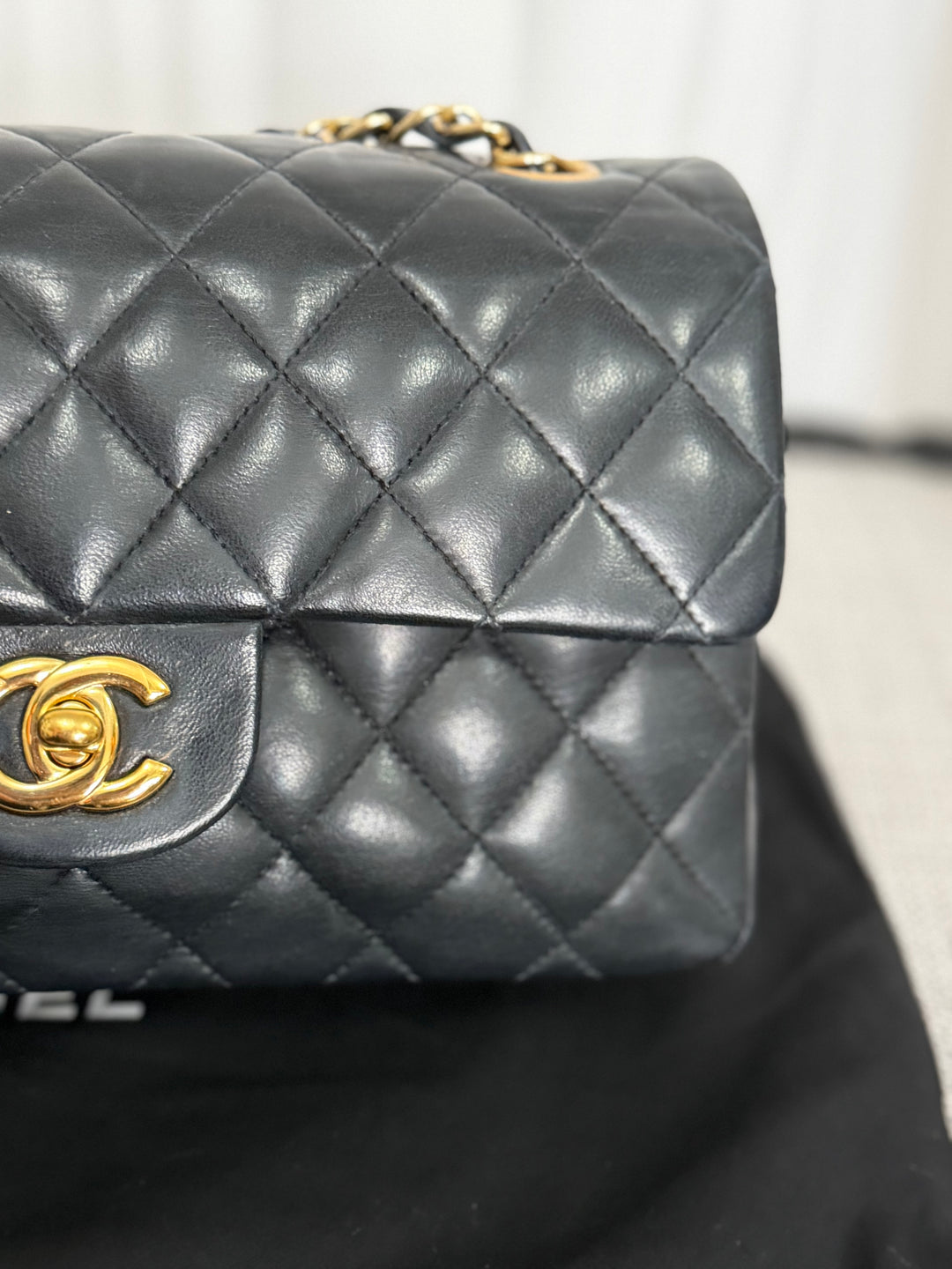 CHANEL series 11 Black Lambskin 24K GHW Vintage Small classic double flap bag 2007/2008