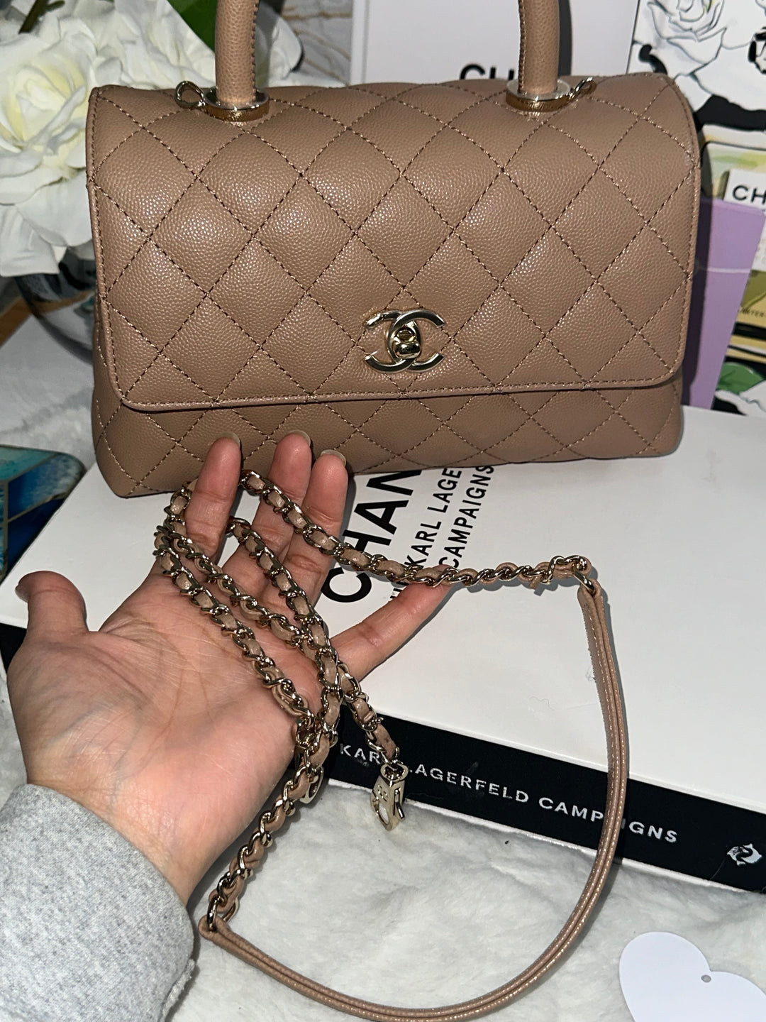 Chanel 22K Pre Fall/Winter 2022 Dark Beige Caviar LGHW Coco Handle Size Small with detachable strap