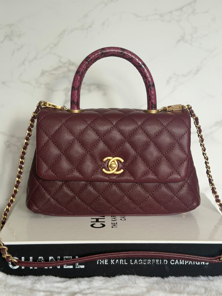 CHANEL series 26 Burgundy Caviar Aged GHW Coco Handle Flap Bag size SMALL with Pink sea snake handle 2018