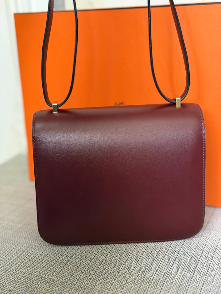 HERMÈS Rouge H Box Leather GHW Mini Constance 18 Flap Bag stamp D 2019