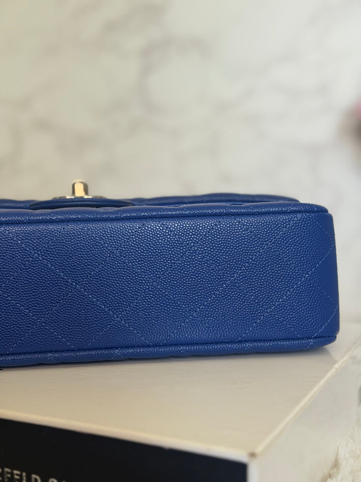 CHANEL Dark Blue Caviar SHW Medium ML Classic Timeless Double Flap Bag 21K collection 2021