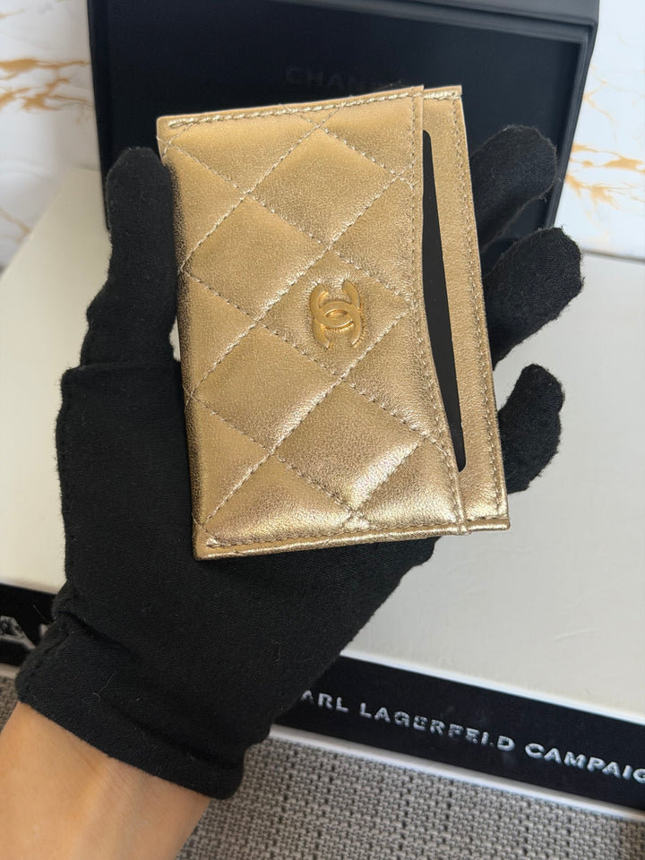 CHANEL Gold Metallic Lambskin LGHW Classic Flat Card Holder 2022