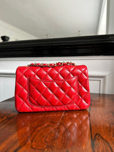 Load image into Gallery viewer, Chanel series 21 (2015) Red Lambskin LGHW Mini Rectangular Classic Flap Bag
